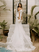 Camila | Sexy V-neck Mermaid Wedding Dress with Detachable Train