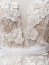 Voila | TRENDY wedding gown with bow sash