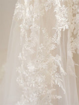 Luna | Elegant wedding gown with appliques