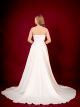 Nora | Minimalist Wedding Dress