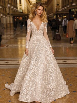 long sleeve wedding gowns